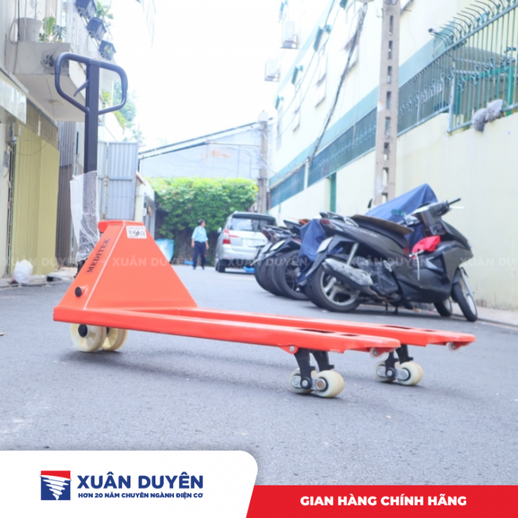 Xe nâng tay HPT30M (3000kg)