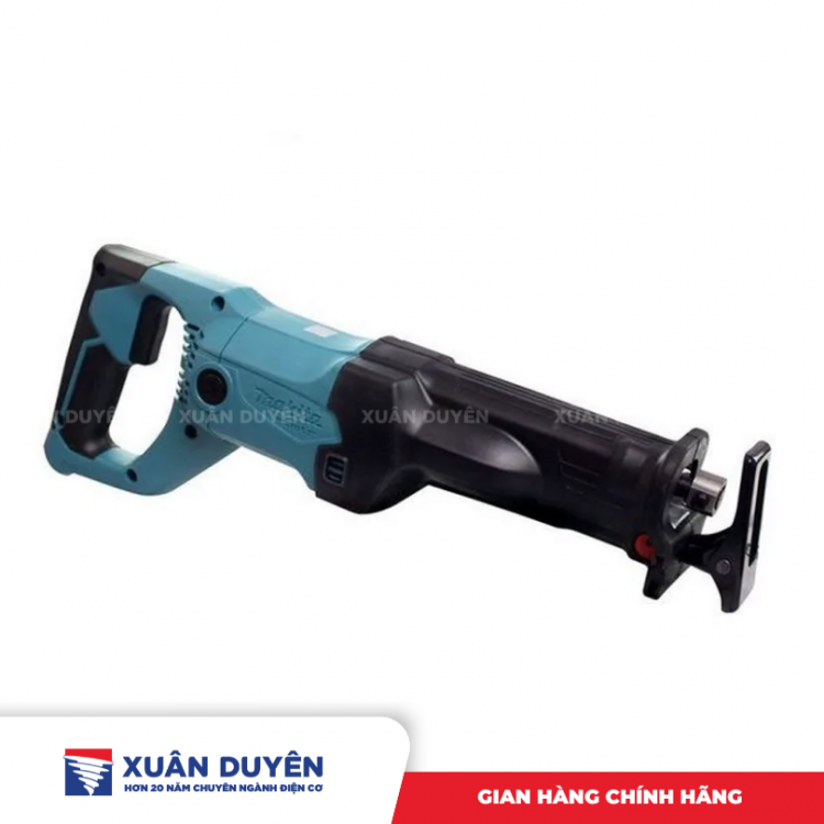 Máy cưa kiếm Makita M4500B (1010W)