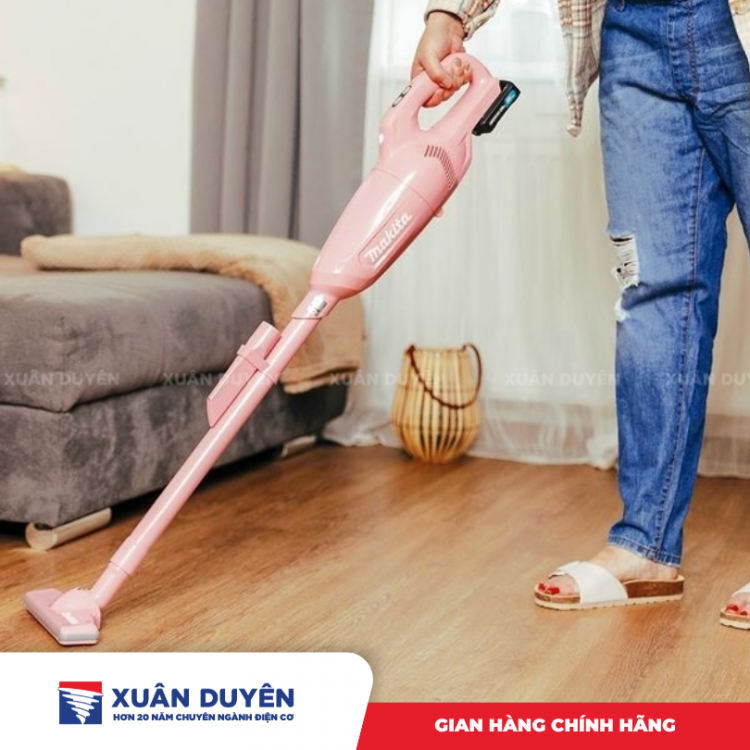 Máy hút bụi dùng pin 12V Makita CL108FDSAP màu hồng