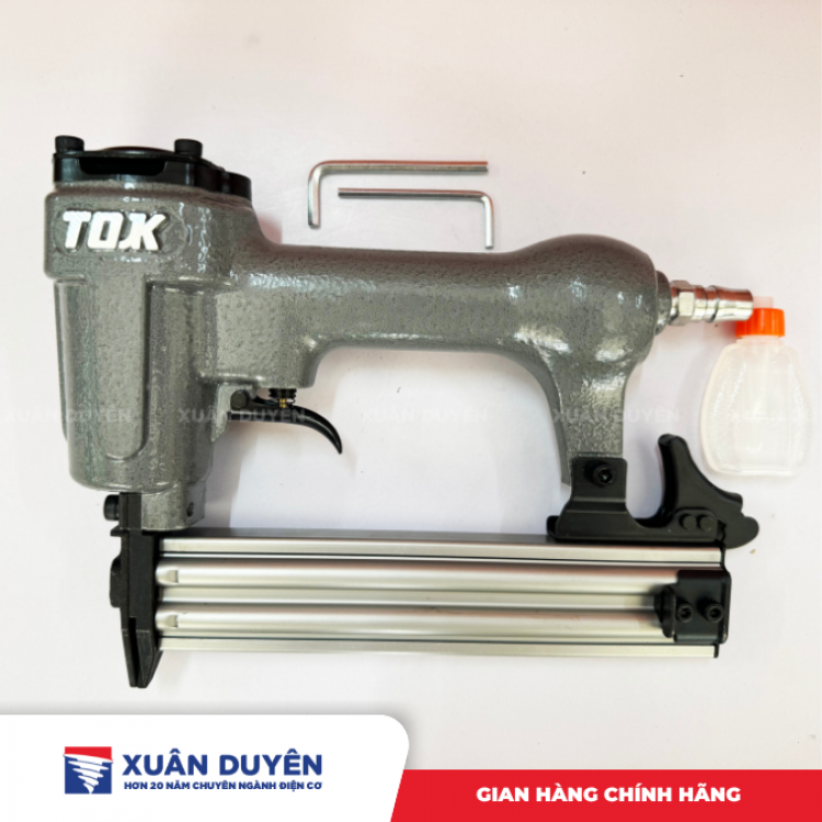 Súng bắn đinh Tok F30